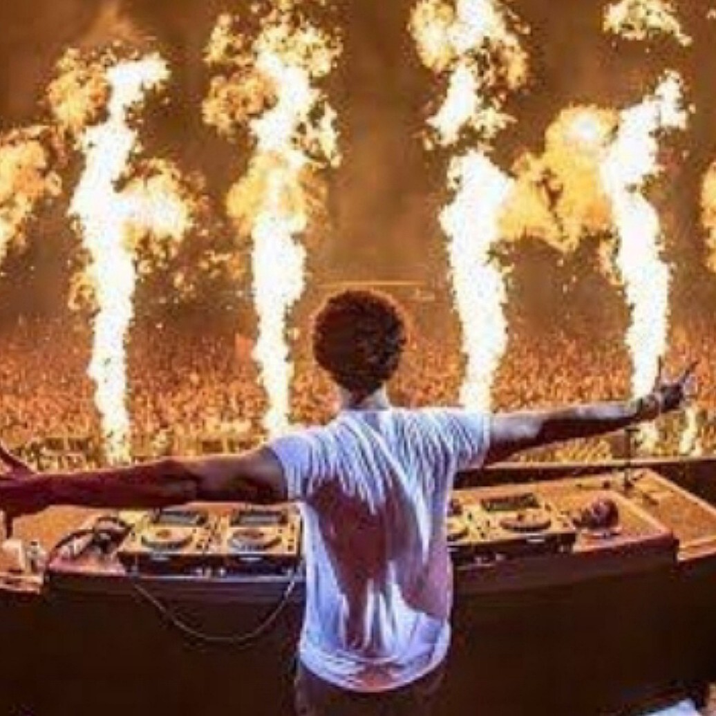 FESTIVE ON THE AIR | DJ MANTY |#shorts #dance #music #edm