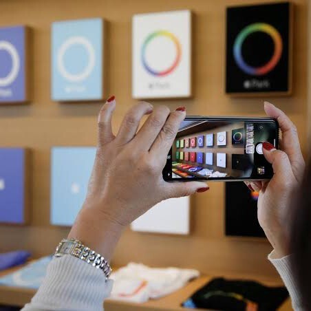 WHAT ARE MICROLED DISPLAYS AND WHY IS APPLE SHIFTING TO IT WHAT ARE MICROLED DISPLAYS AND WHY IS APPLE SHIFTING TO IT