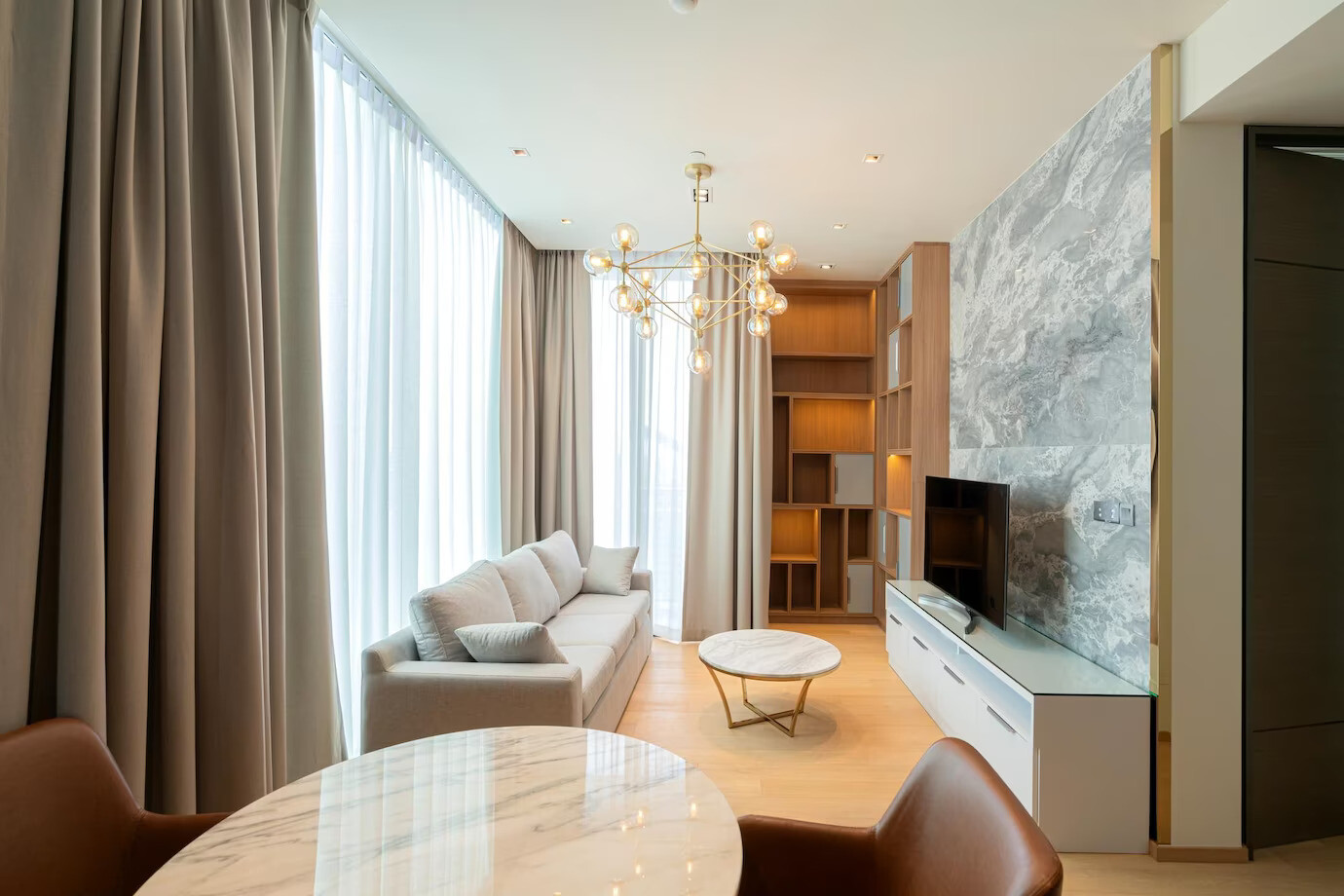 Dubai's Finest: Rent a Luxury Apartment Today episode artwork
