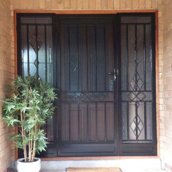 How to Pick the Right Colour for Your Screens & Security Doors?