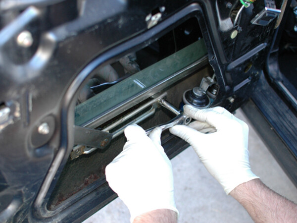 Auto Glass Repair Oakland episode artwork
