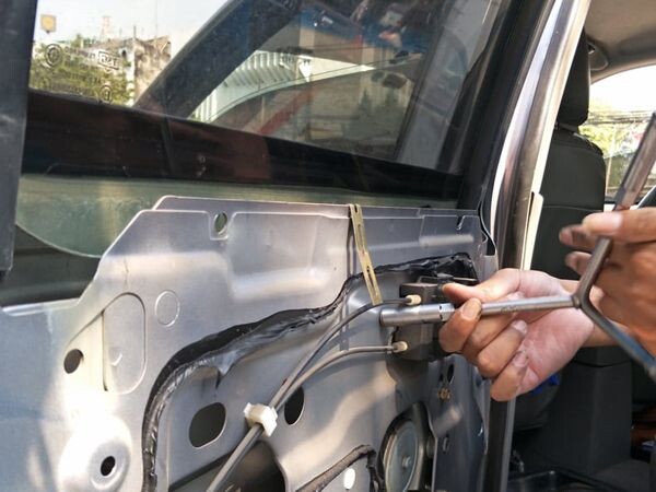 Power Windows Repair Oakland episode artwork