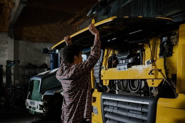 Indicators That Your Truck Engine Requires Maintenance episode artwork