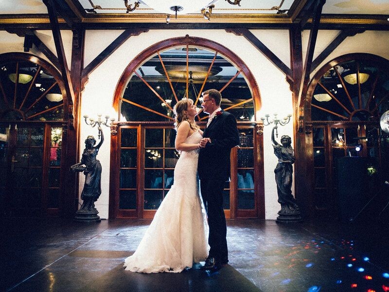 Live Music vs DJ: What Works Best for Your Auckland Wedding Reception? episode artwork