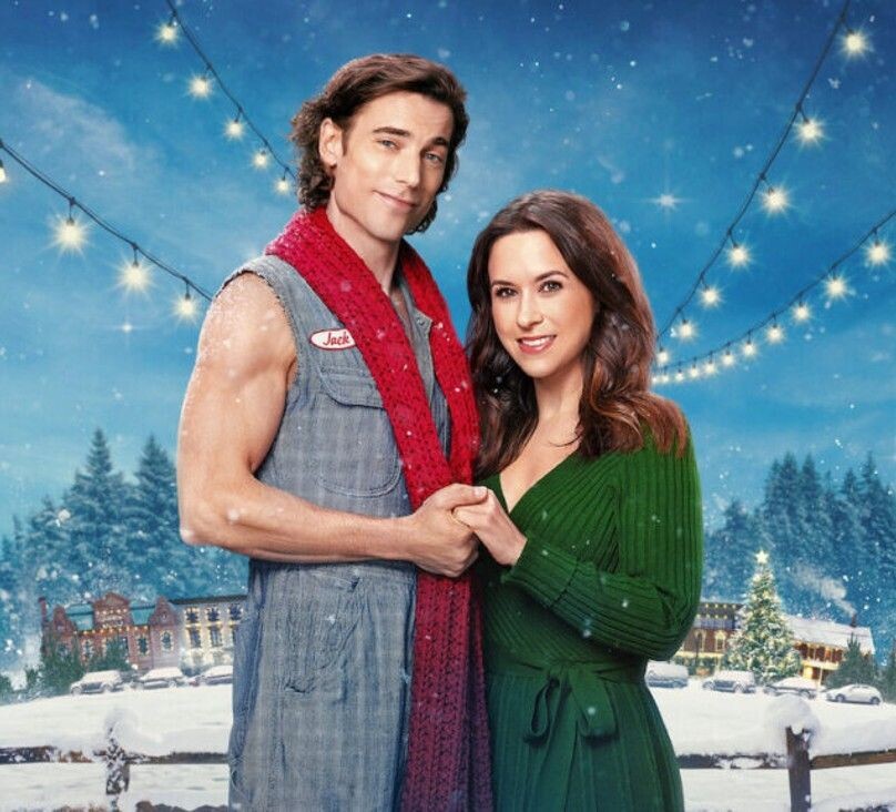 Review of Hot Frosty: Enchanting Romance Throughout the Holidays episode artwork