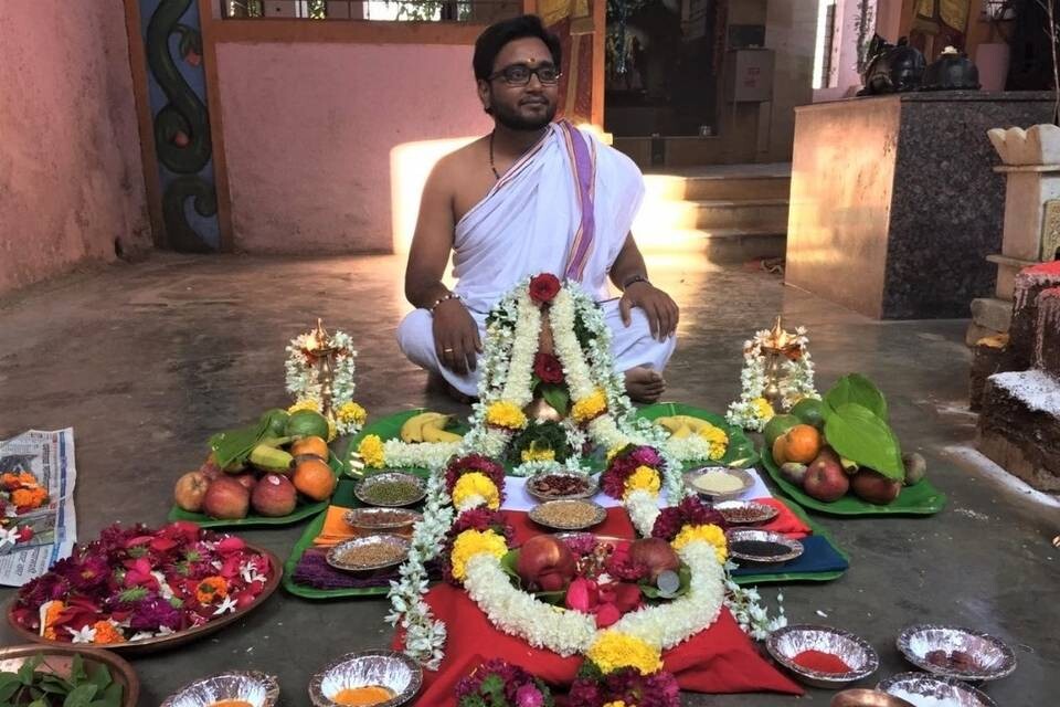 Finding the Perfect Pandit for Puja in Bangalore: Book Now! episode artwork