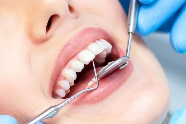 Dental Clinic: Choosing the Right One for Your Oral Health Needs episode artwork