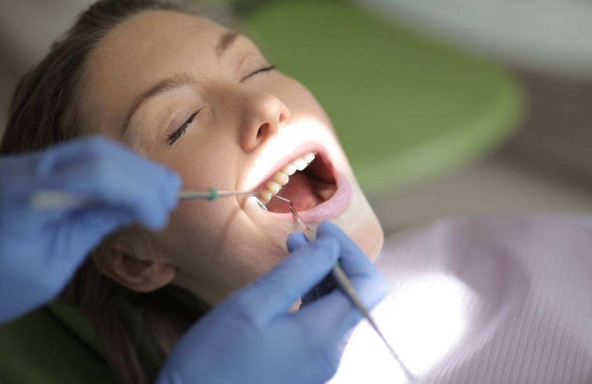 Emergency Dentist: What to Do When You Need Immediate Dental Care? episode artwork