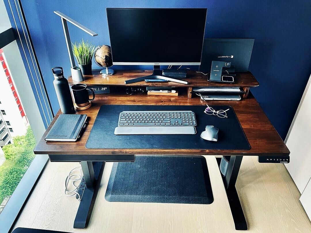 The Ultimate Computer Gaming Desk: Level Up Your Setup episode artwork