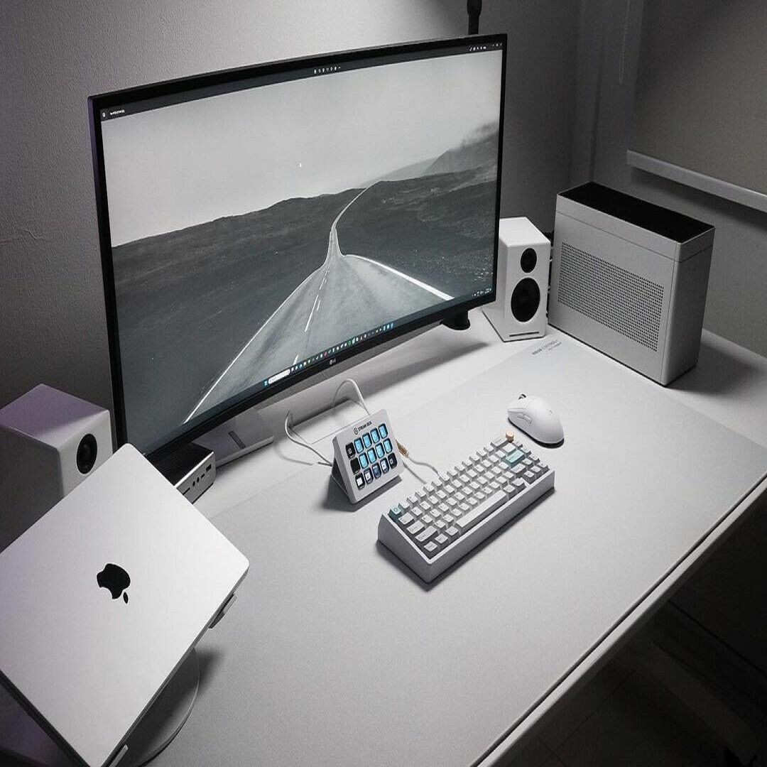 The Perfect PC Gaming Desk for Every Gamer episode artwork