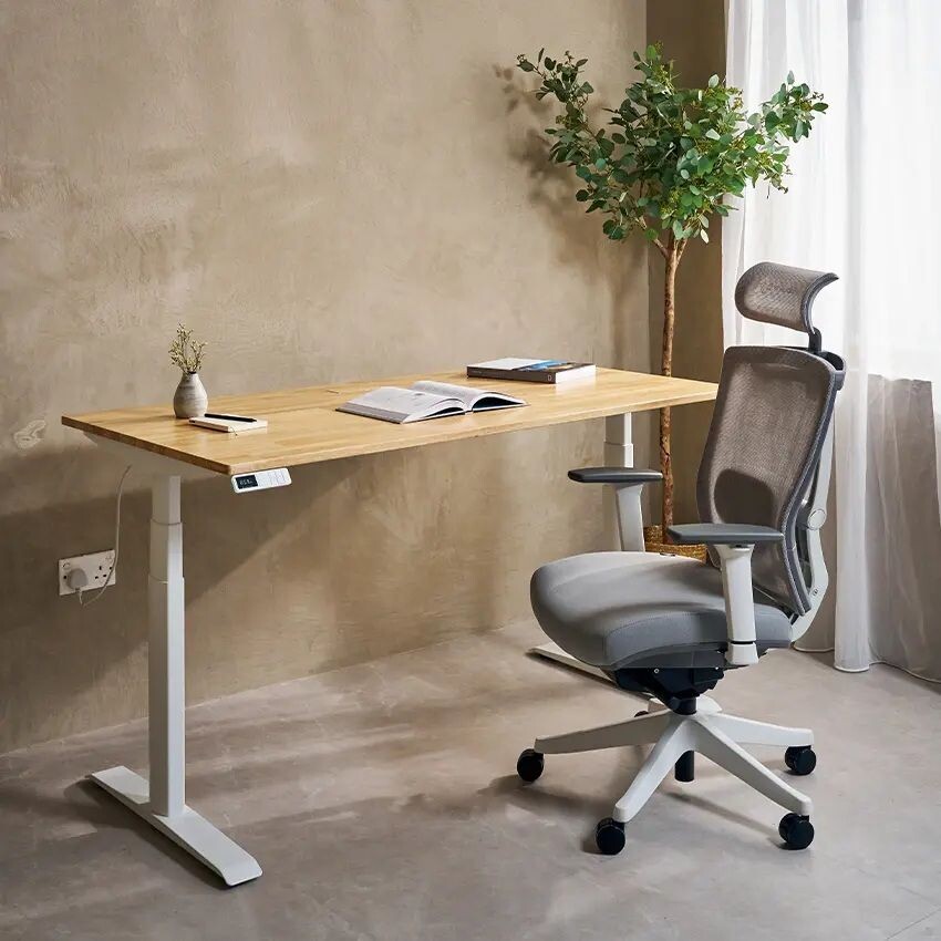Computer Gaming Desk: Choosing the Right Desk for Your Gaming Gear episode artwork