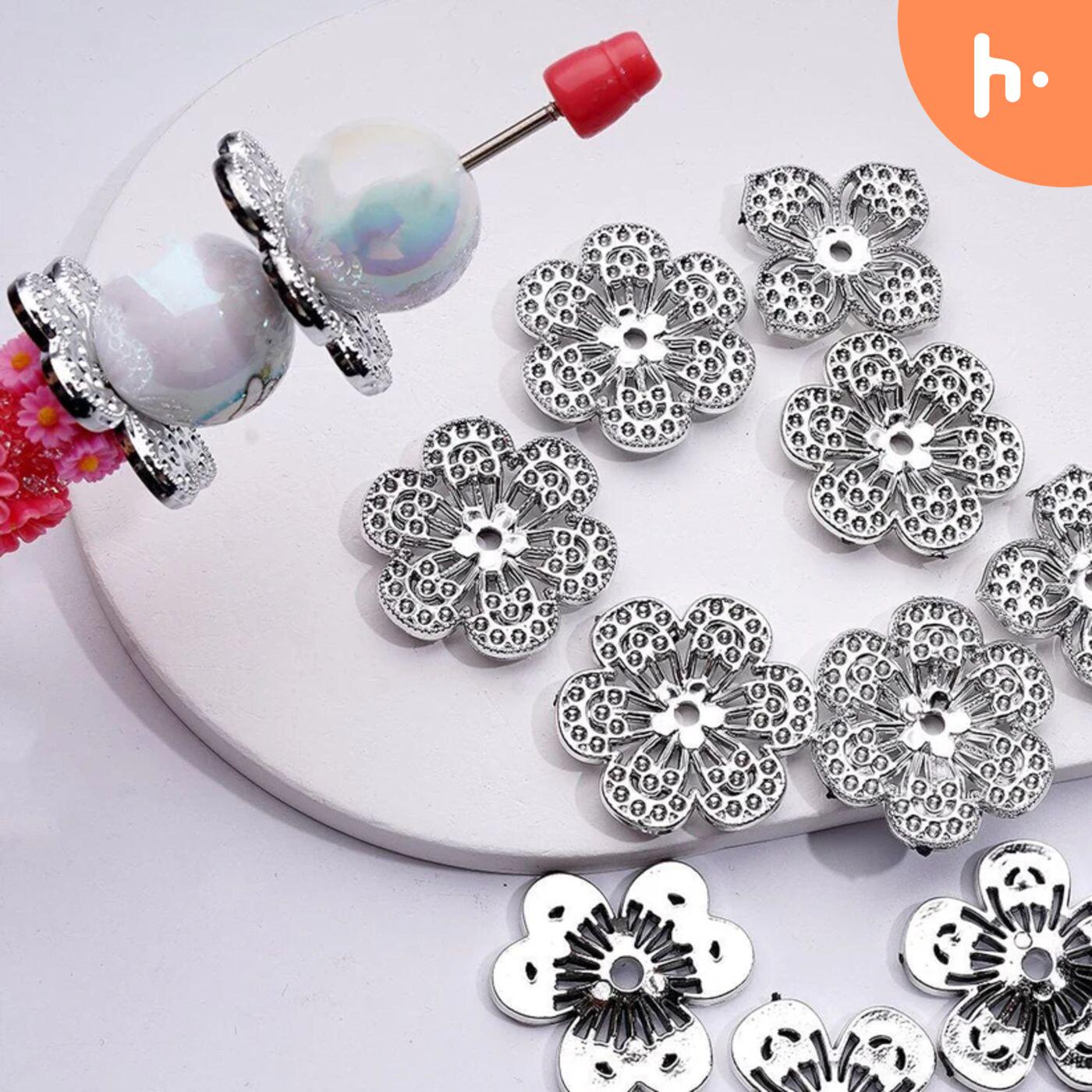 Cute Flower Spacer Silver Acrylic Jewelry Accessory, Approx. 30MM