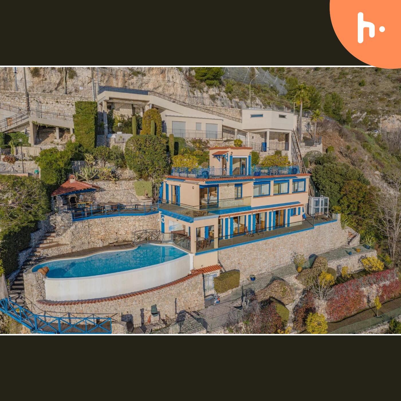 Living the Riviera Life